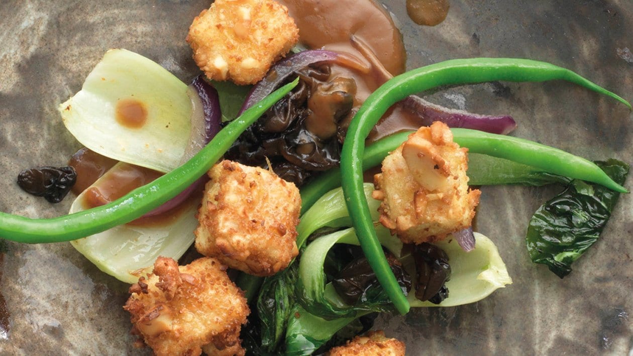 Asiatische Gemüsepfanne mit knusprigem Tofu – Rezepte