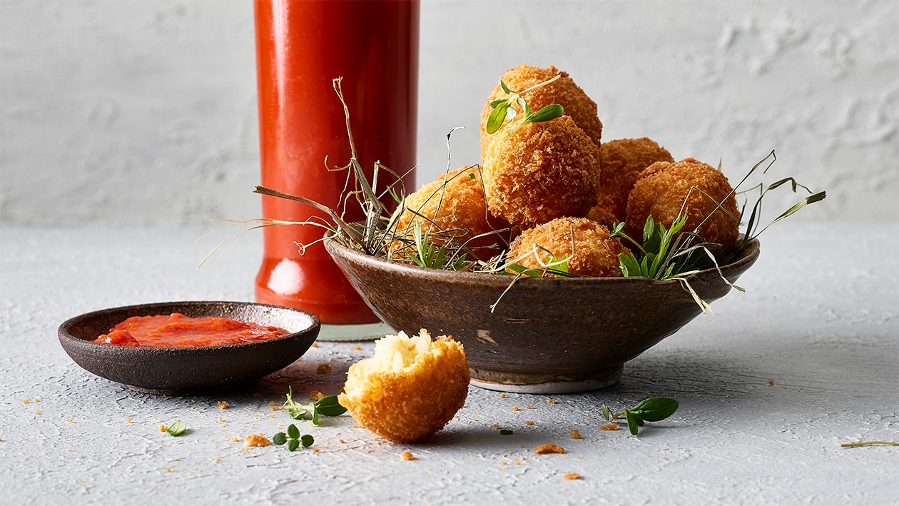 Tessiner Arancini mit geräucherter Tomaten-Peperoni-Salsa – Rezepte