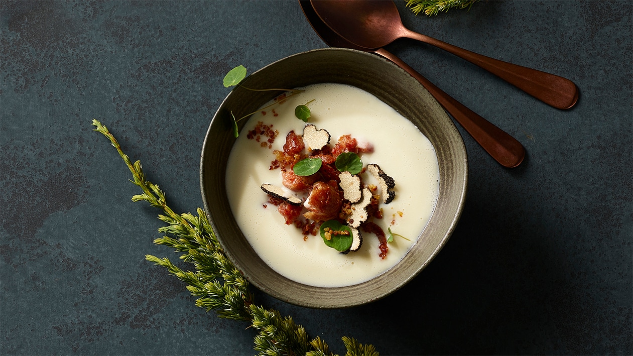 Kartoffelschaumsuppe mit Bauernsalami und Trüffel – Rezepte